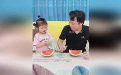 娱乐吃瓜聪明的女朋友,聪明女友的吃瓜指南